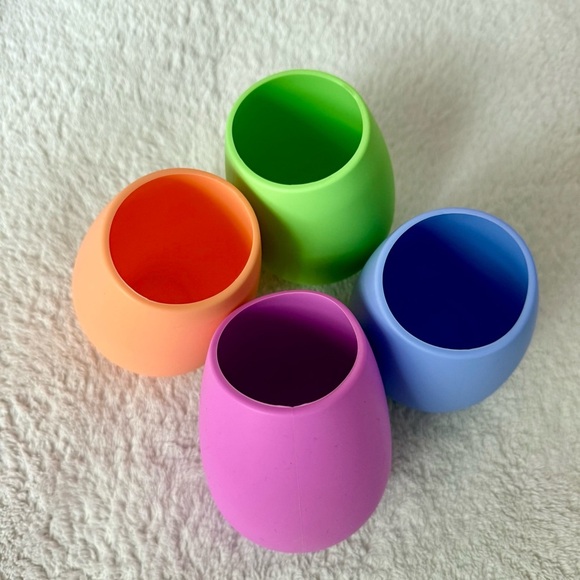 Colorful Silicone 12oz Wine Glasses Set of 4 - Picture 5 of 6
